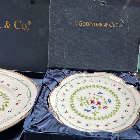 Plate set - Picture 2 of 2